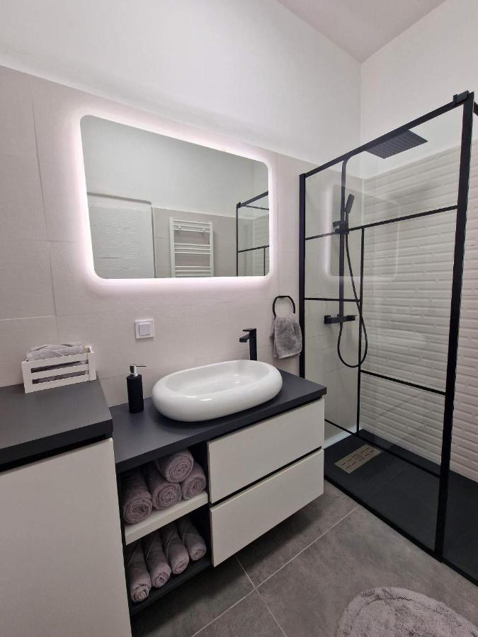 Cozy Corner Apartment บราชอฟ ภายนอก รูปภาพ
